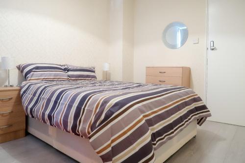 Old Church Road - Deluxe Guest Room 3, Stepney, 