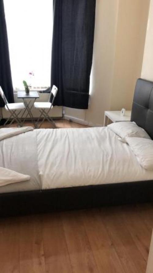 City Road Ensuite Rooms, Cardiff, 