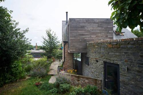 Modern & Stylish Eco Home+garden With City Views, Cotham, 