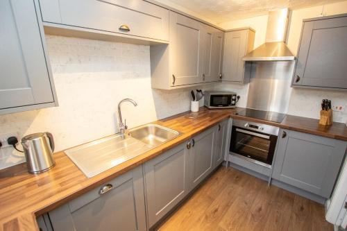 Waters Edge, 2 Bedroom Apartment, Leamington Spa, 