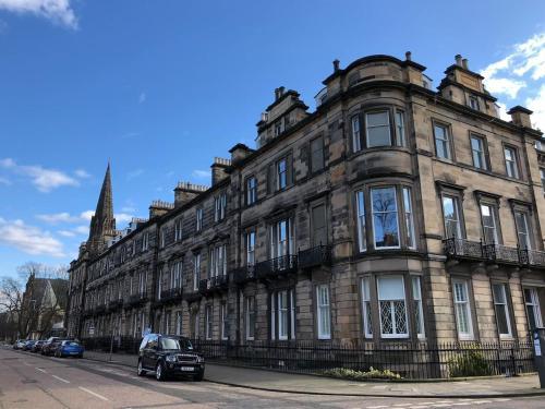 Central West End Victorian Apartment With Garden, Murrayfield, 