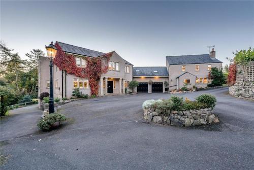 Large Country House Nestled In The Ribble Valley - Sleeps 12, Clitheroe, 