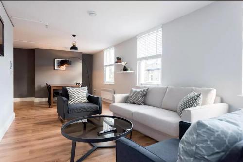 Amazing Modern 2 Bedroom Apartment In Zone 1!, Bermondsey, 