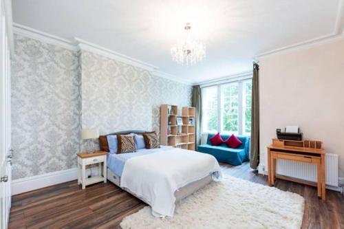 Luxury 1 Bedroom Flat In The Heart Of Chiswick, Chiswick, 