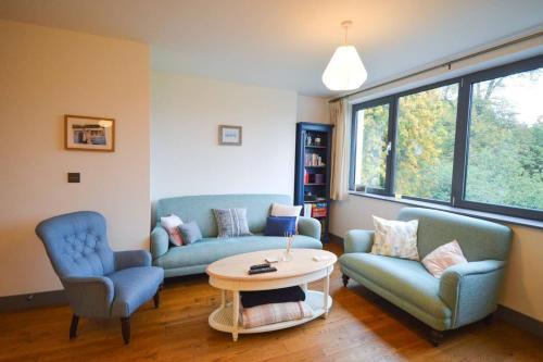 Bright One Bedroom Clifton City Pad, Clifton, 