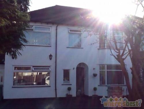 Woodlands Guest House, Bromborough, 