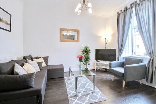 Bonhill Bridge Apartment, Dumbarton, 