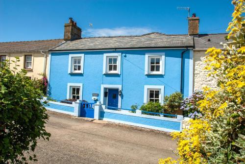 Dedwyddfa (happy Place), Trefin, 