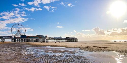 Starlux Hotel, Blackpool, 