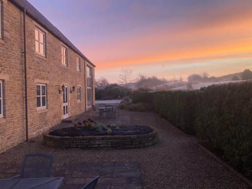 Cumberwell Country Cottages - Cold Harbour, Bradford-on-Avon, 