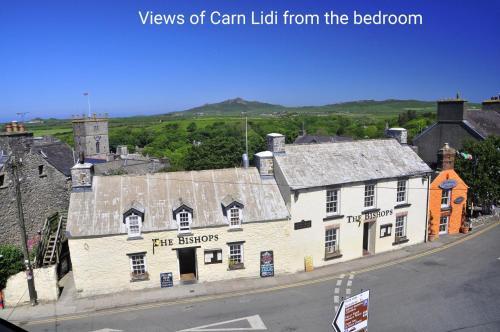 Old Cross Square Garden Apartment, St Davids, 