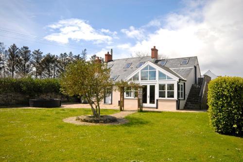 Temple House, Trefin, 