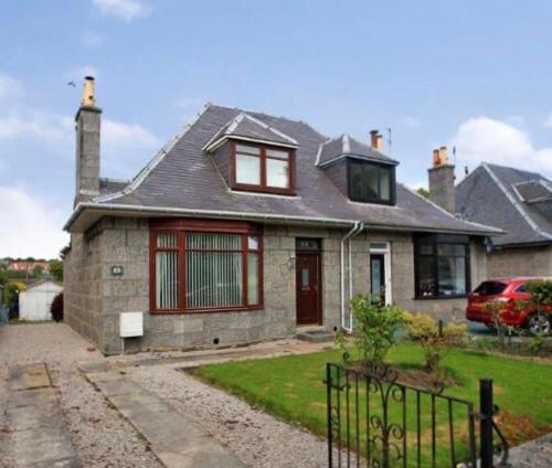 Beautiful Holiday House For Rent At Cromwell Road, Aberdeen, Aberdeen, 