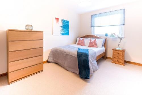 Raeden Apartment Near To Nhs, Aberdeen, 