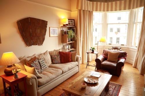 1-2 Bedroom Large Flat In South Edinburgh, Newington, 