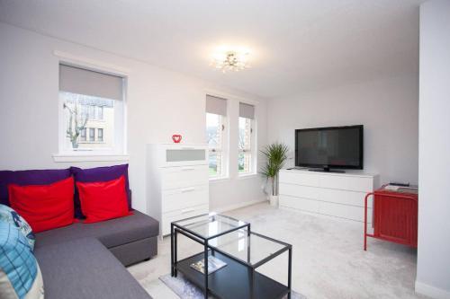 Light And Modern Flat In The Desirable West End, Hillhead, 