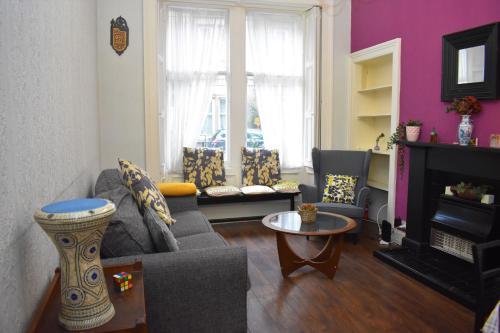 Cosy 3br In Affluent Morningside, 15 Min To Centre, Newington, 