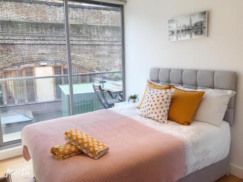 Entire Stylish 2 Bedroom 2 Bath Apartment @ Central London, Hoxton, 