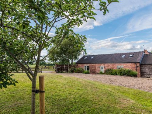 Barnfields Holiday Cottage, Stoke-on-trent, Froghall, 