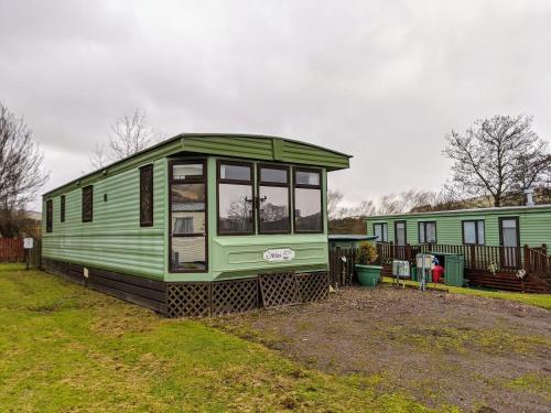 Spacious 2-bed Staticcaravan (sleeps 4), Crawford, 