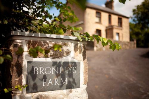 Bronllys Farm Coastal Self-catering, Burry Port, 