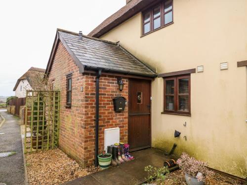 2 Rose Cottages, North Perrott, 