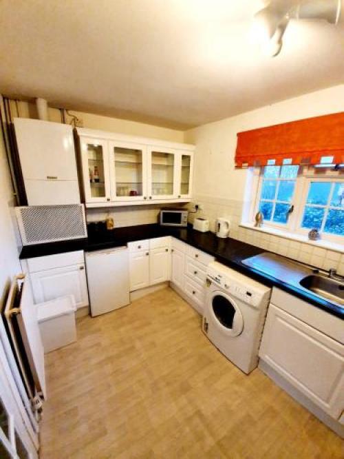 2 Bedroom Apartment In Colchester Town Centre, Colchester, 