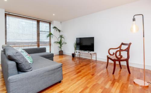 2 Bedroom Apartment In Soho, Soho, 