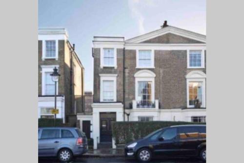 Modern And Bright One Bed Flat In Camden, Kings Cross, 