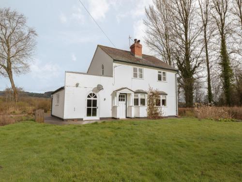 Glanbrogan Cottage, Llanfyllin, 