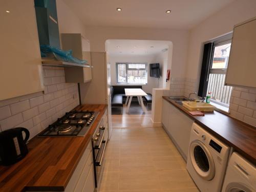 Inviting Holiday Home In Coventry Near Coventry University, Coventry, 