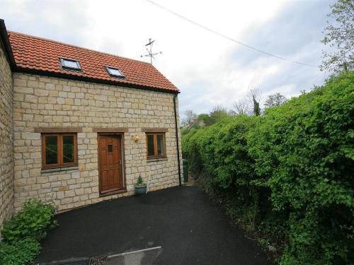 Brook Cottage, Tetbury, Dursley, 