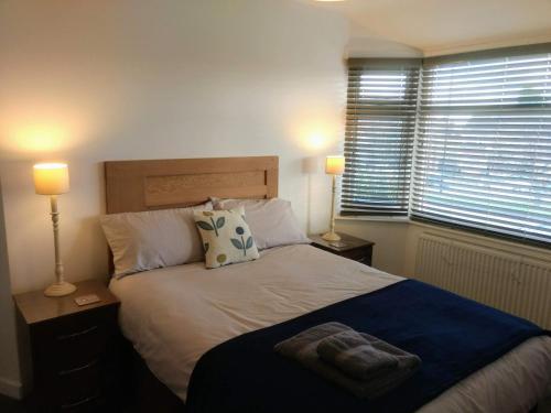 Ansty House - Coventry, 4 Beds, Sleeps 4/7, Close To University Hospital Walsgrave, Binley, 