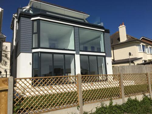 Luxury Bournmouth Beach House, 4 Bed, Sea Views, Boscombe, 