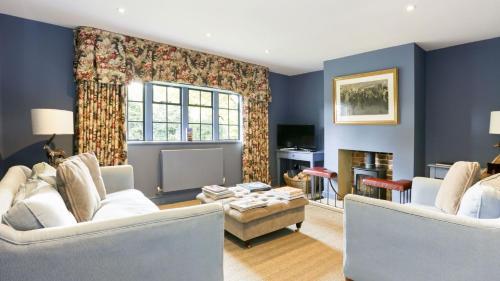 Enchanting Cotswolds Cottage In Oxfordshire, Eynsham, 