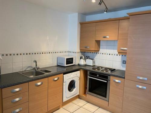 Wheeleys Lane Near Broad St (sleeps 4), Birmingham, 