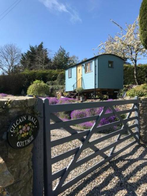 Shepherds Hut In The Hills - Nr. Mold, Nannerch, 