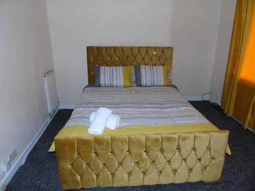 Beautiful 2-bed Apartment, Bolton, 