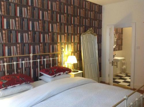 A Room In The City - West (formerly Luxury Central B&b), Edinburgh, 