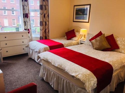 Shrubbery Guest House, Worcester, 