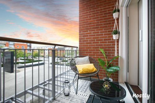 Lily Apartment - Beautiful Balcony & Parking, Reading, 