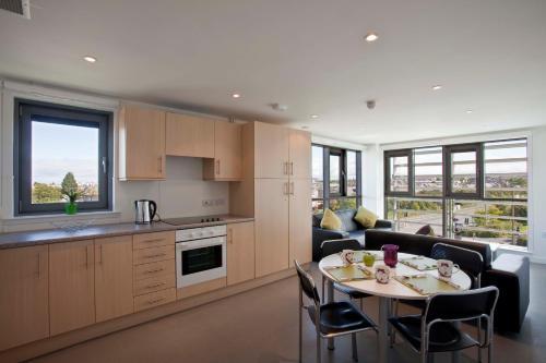 En Suite Rooms & Studios, Edinburgh - Sk, Murrayfield, 