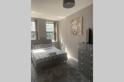 Djs - Premier City Centre Apartment, Sheffield, 