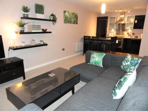 Providence Balcony Apartments - Maidenhead By Cliftonvalley Apartments, Maidenhead, 