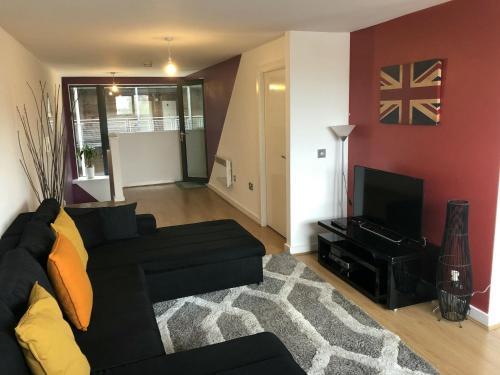 Spacious Apartment In Manchester Near The Quays, Iwm North, Old Trafford, 