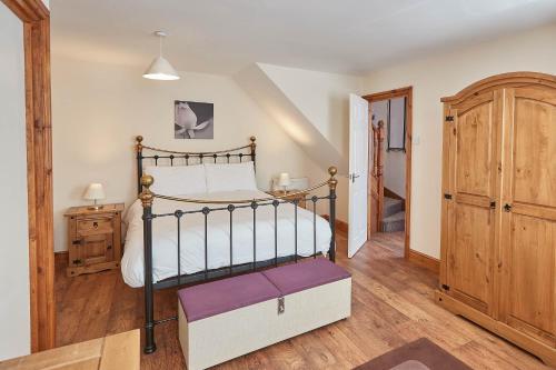 Groveside Cottage, Saltburn by the Sea, 