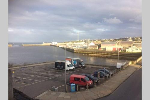 Centrally Located 1 Bed Modern Flat With Harbour Views, Wick, 