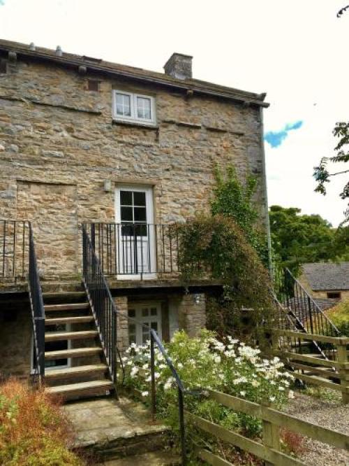 Wonderfully Scenic And Comfortable Dales Mill Property, Aysgarth, 