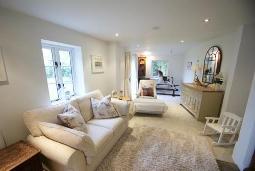 Spacious Modern House East Of Exeter, Topsham, 