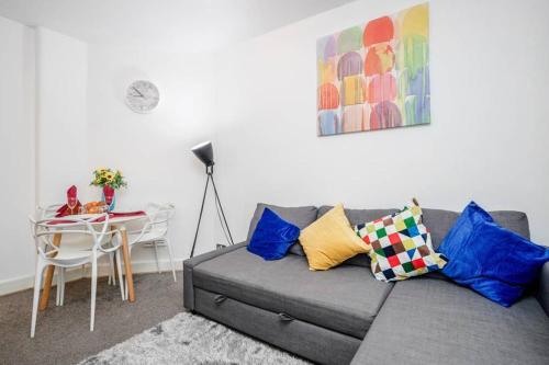 Captivating One Bedroom Apartment In The Heart Of Kings Cross, Grays Inn, 